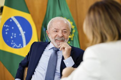 'A única coisa que não discuto é a soberania do País', destaca Lula em entrevista