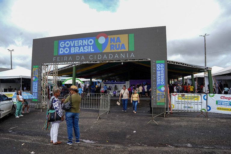 Governo na Rua leva serviços do GOV.BR e inclusão digital à população de Goiânia (GO) e de Vitória (ES)