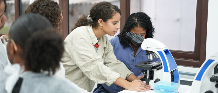Dia das Mulheres e Meninas na Ciência: Inmetro celebra liderança feminina na metrologia científica