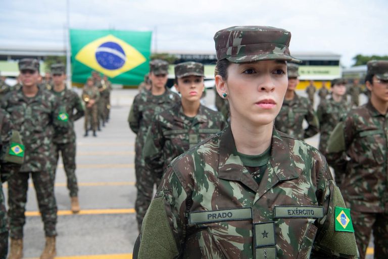 Maior participação feminina fortalece os quadros do Exército Brasileiro