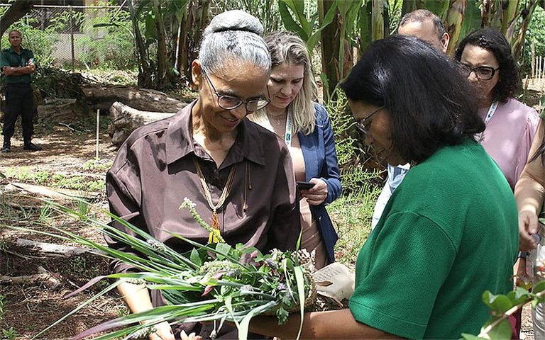 Ministra do Meio Ambiente conhece projetos de sustentabilidade do hospital da Rede Ebserh em Brasília