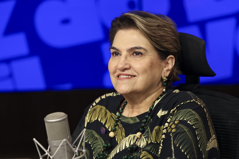 'Precisamos chegar antes, o Estado precisa chegar antes do feminicídio', diz ministra das Mulheres