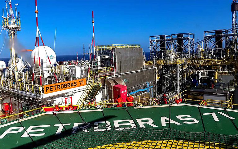 Produção de petróleo e gás em 2025 bate recorde histórico