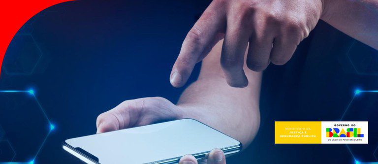 Governo determina que X implemente de forma imediata medidas para corrigir falhas no Grok