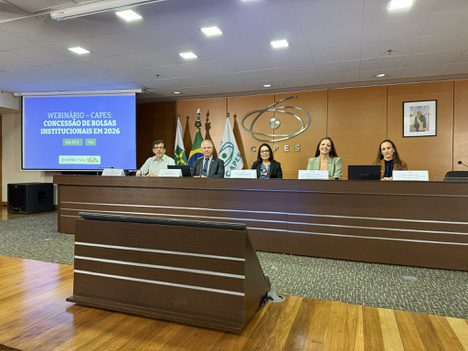 CAPES ofertará 98 mil bolsas institucionais até fevereiro de 2027