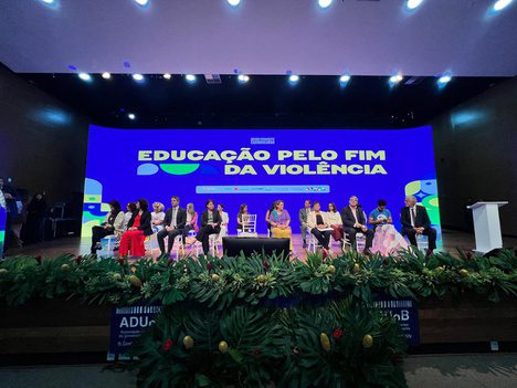 CAPES participa de esforço para combater violência contra mulheres nas instituições de ensino