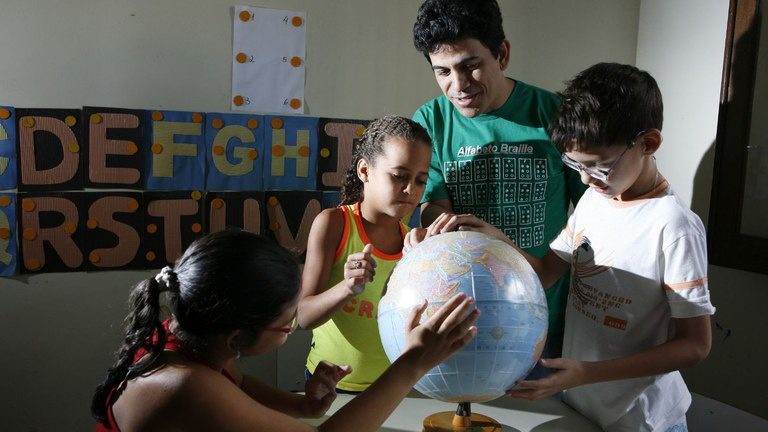 Estados, municípios e o DF recebem a quinta parcela do Salário-Educação de 2026