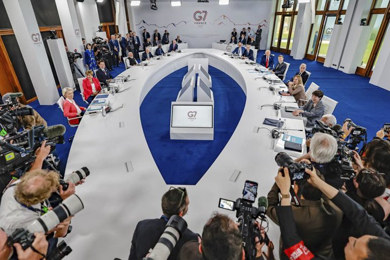 No G7, Lula volta a defender regulação do ambiente digital para proteger direitos