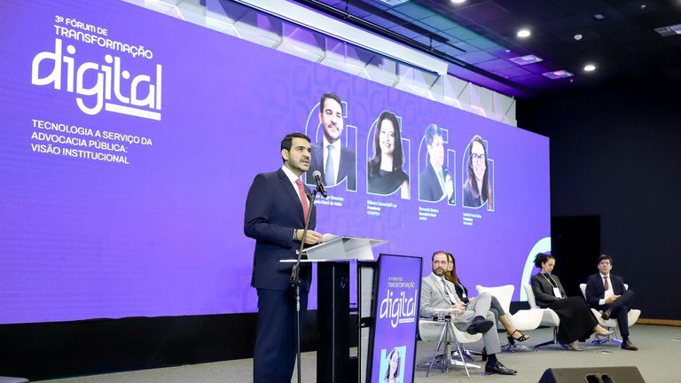 AGU alerta para riscos da concentração de poder em corporações digitais
