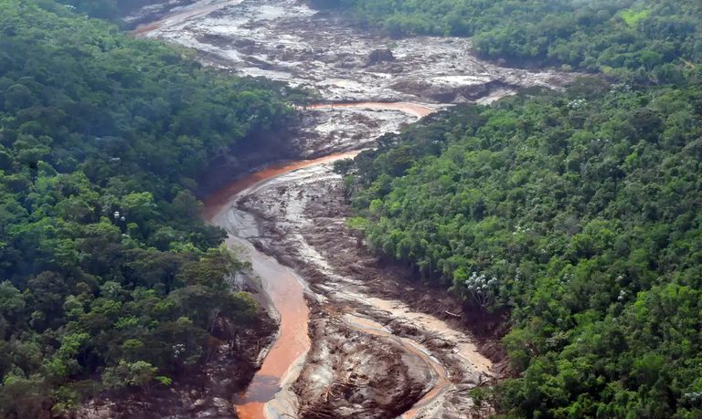 Governo do Brasil inicia nova etapa de monitoramento da água no Rio Doce