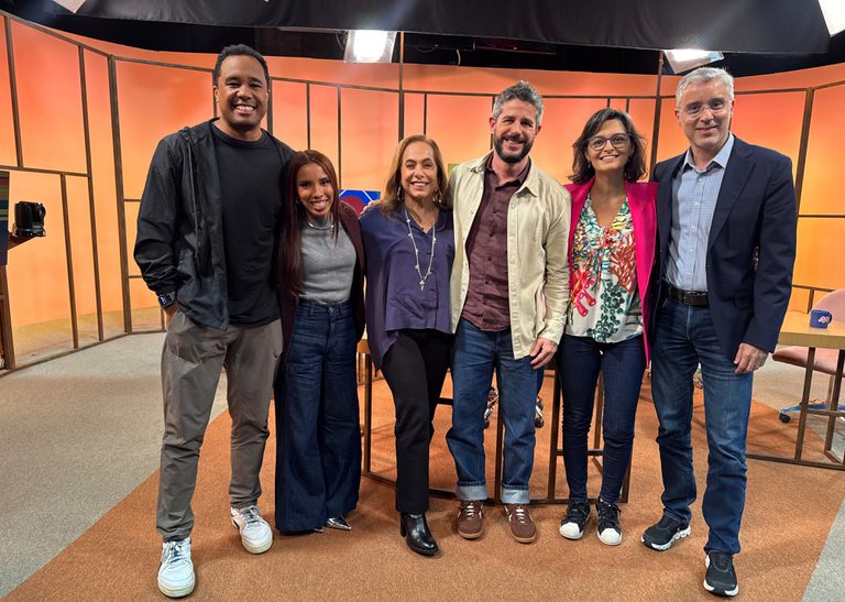Programa Sem Censura, da TV Brasil, destaca prestação de serviço com debate sobre surdez