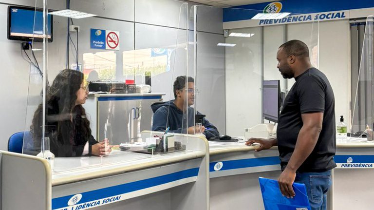 Agências do INSS têm mais de 13 mil vagas de atendimento neste fim de semana