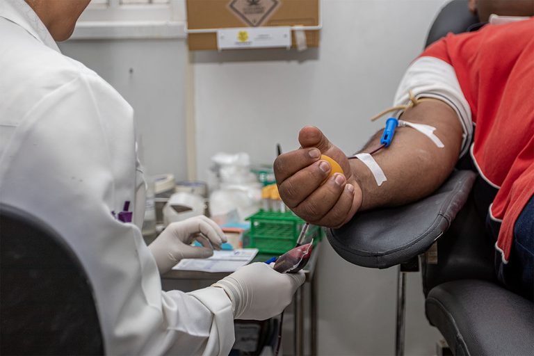 Saúde atualiza procedimentos hemoterápicos e Anvisa orienta período de transição