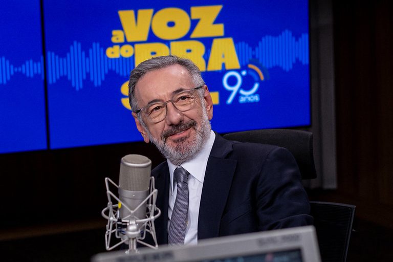 Ministro Marcio Elias dialoga com representante dos EUA; nova reunião dia 15 de julho