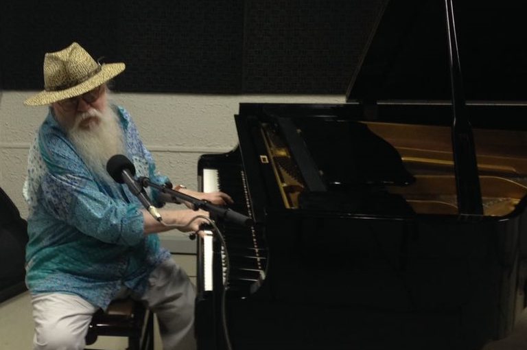 Rádio MEC apresenta gravação inédita de Hermeto Pascoal com o Papa João Paulo II