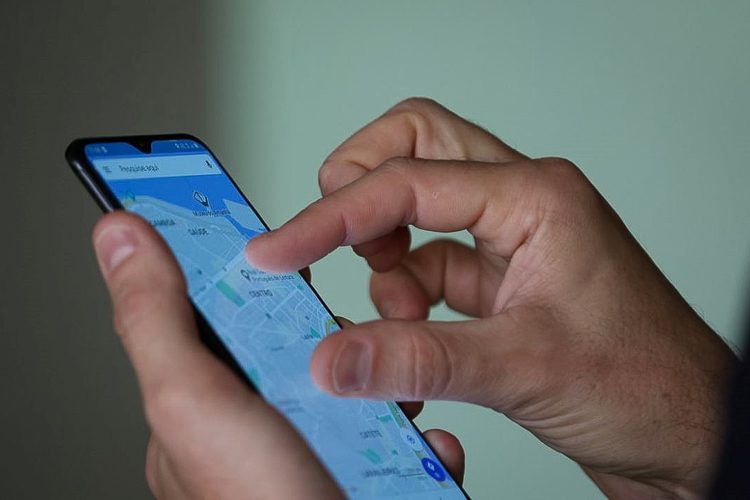 Entenda como a conectividade permite o acesso a serviços e informações digitais