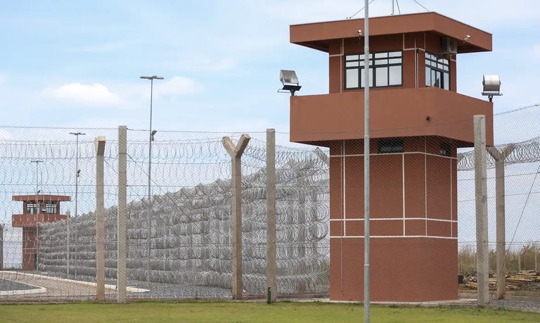 Brasil contra o crime: prisões no Espírito Santo recebem drone e kits de rastreamento