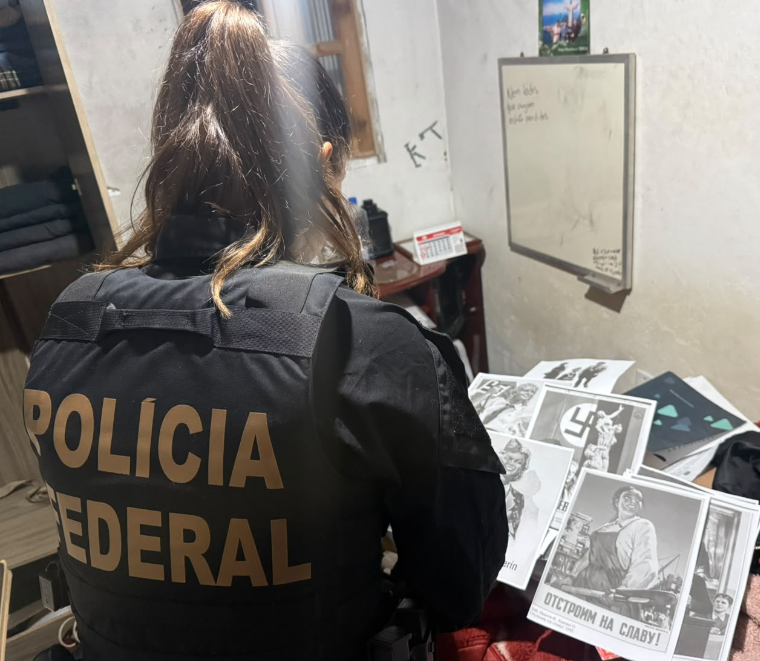 Polícia Federal combate apologia ao nazismo, racismo e homofobia praticados pela internet