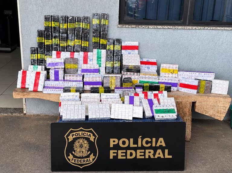 PF prende duas pessoas e apreende cerca de 2 mil ampolas de medicamentos no Paraná