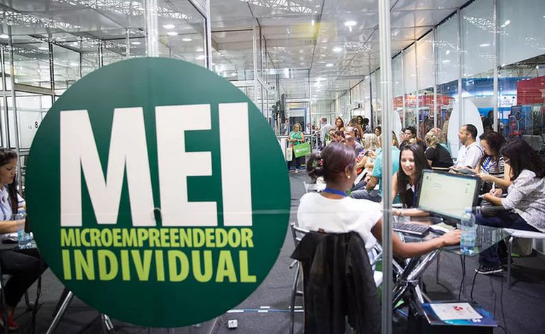 Enviado ao Congresso o projeto de apoio a trabalhadores por conta própria. Saiba mais